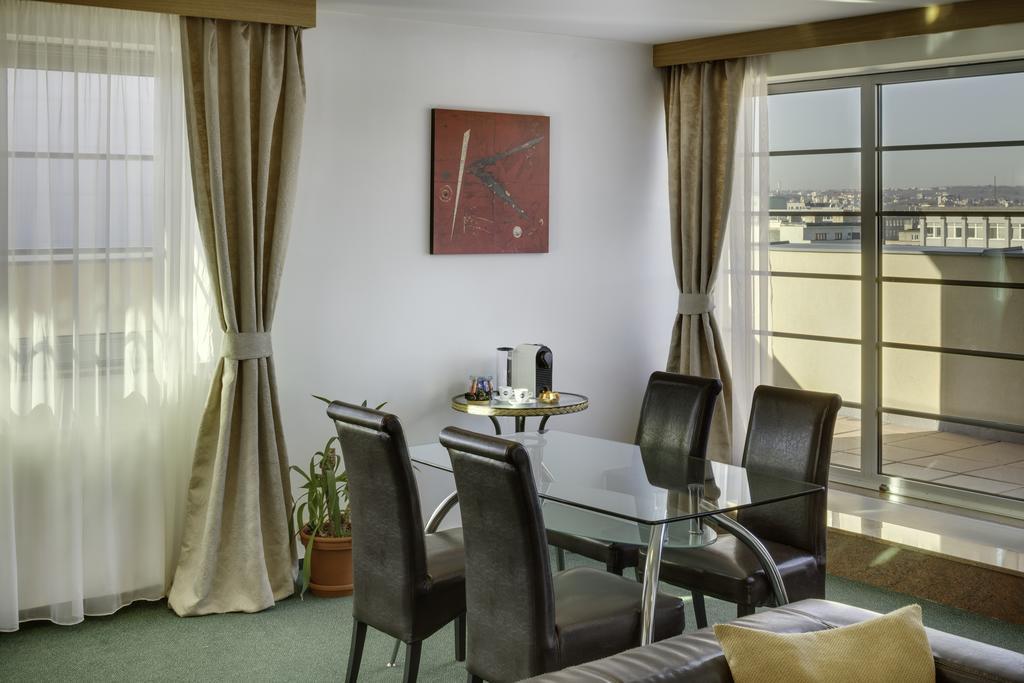 Hotel Oya Praha Eksteriør bilde