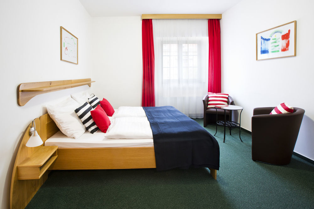 Hotel Oya Praha Eksteriør bilde