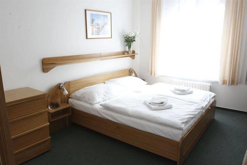 Hotel Oya Praha Eksteriør bilde